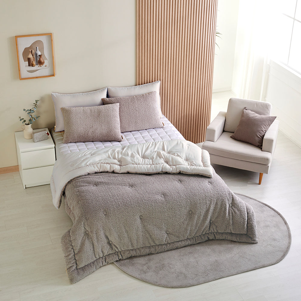 Baa Sherpa Fur Modal Comforter