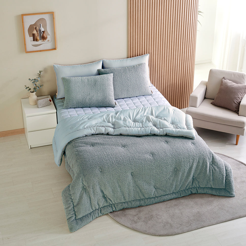 Baa Sherpa Fur Modal Comforter