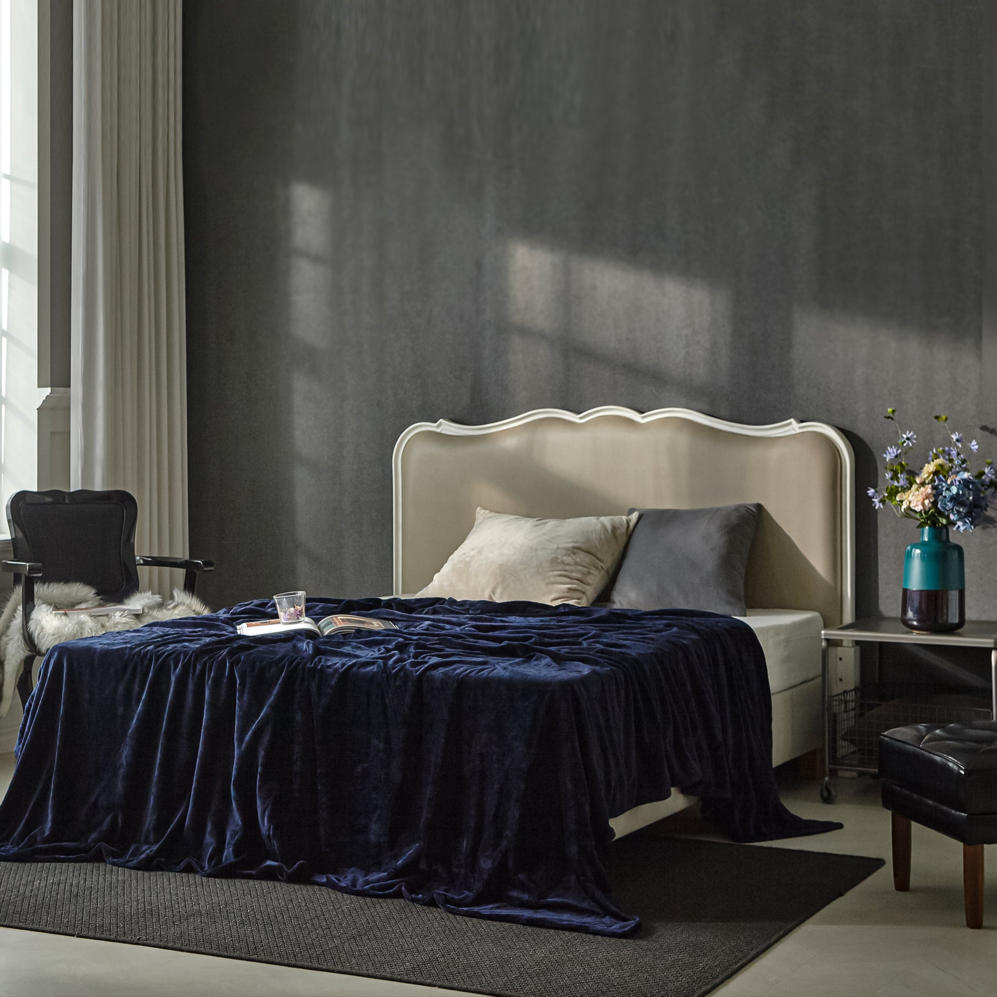 Premium Microfiber Fleece Blanket - Navy