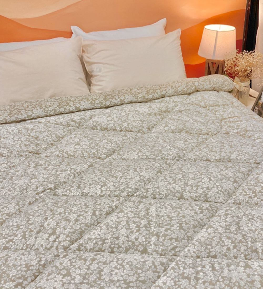 Solid & Flower Microfiber Comforter Set