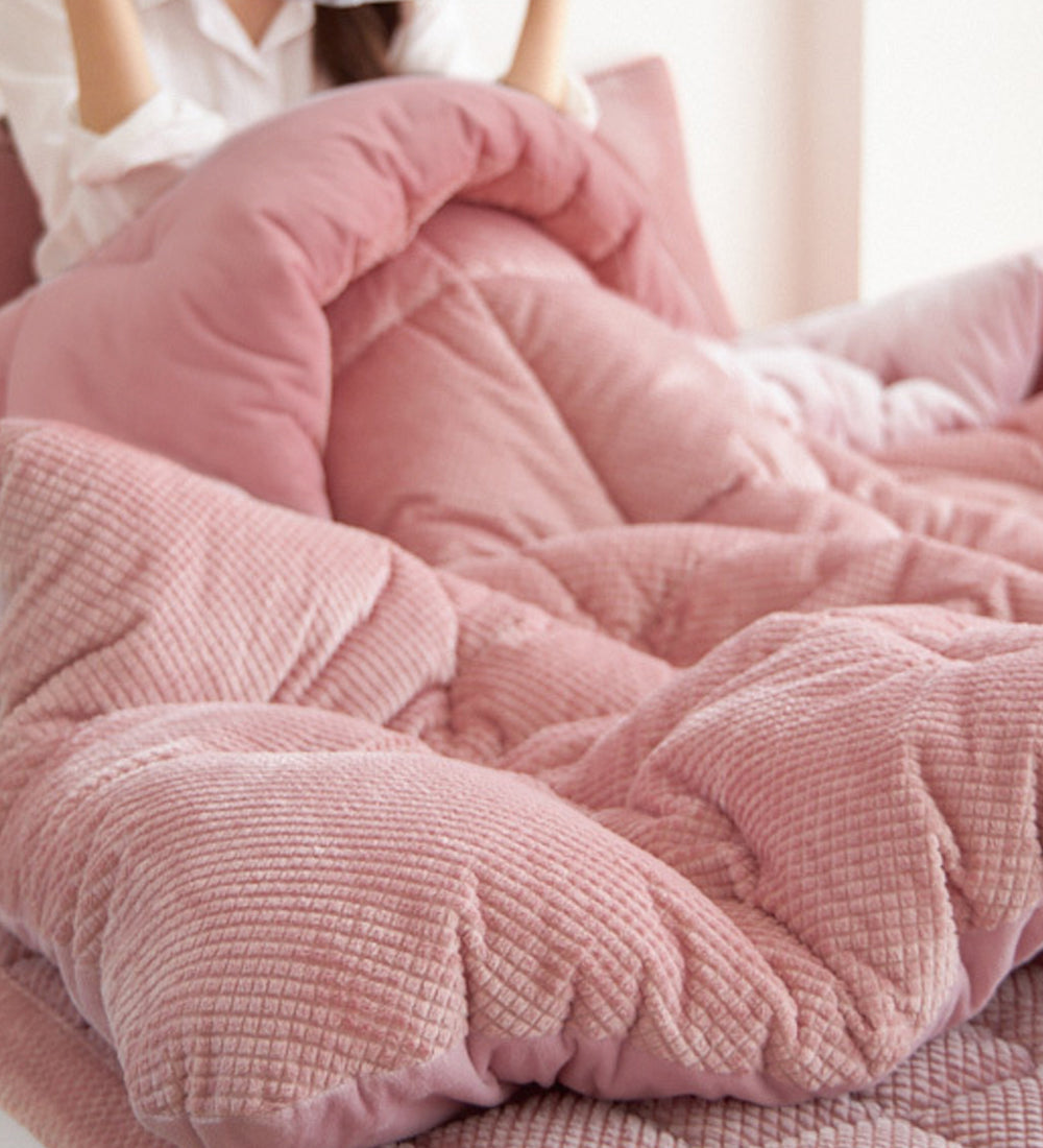 Solid & Flower Microfiber Comforter Set