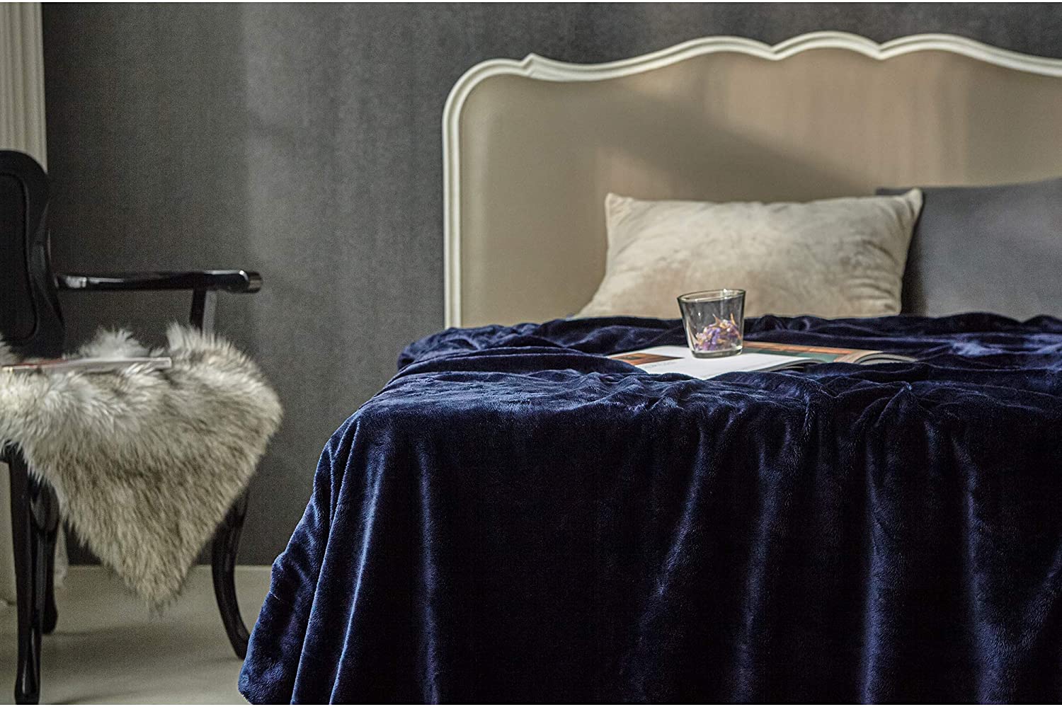 Premium Microfiber Fleece Blanket - Navy