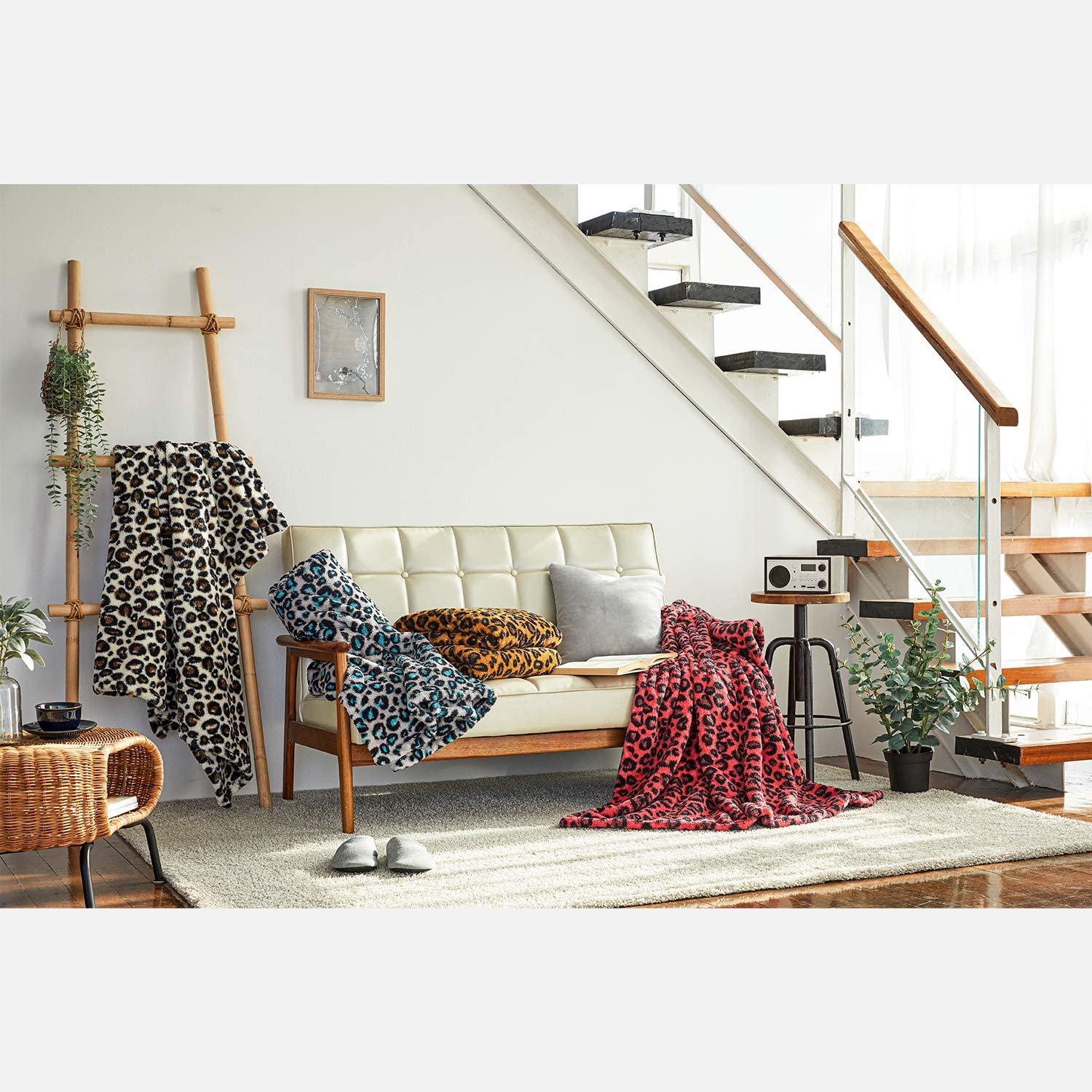 Leopard Sherpa Throw Blanket - Red & Black