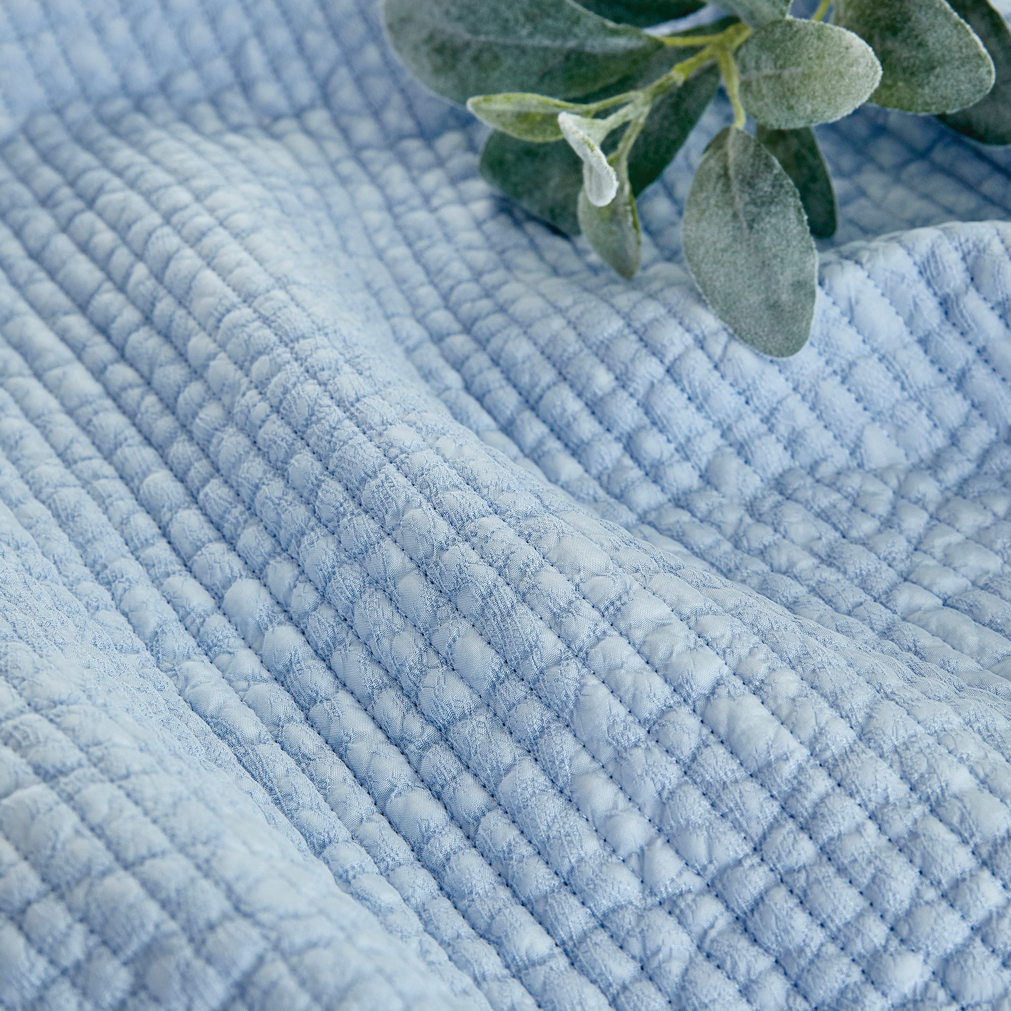 Viscose Rayon Quilt & Bedspread in Sky Blue