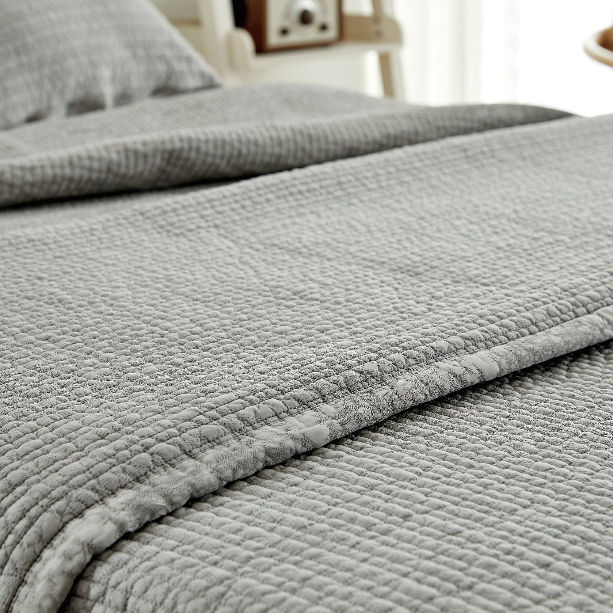 Viscose Rayon Quilt & Bedspread in Grey