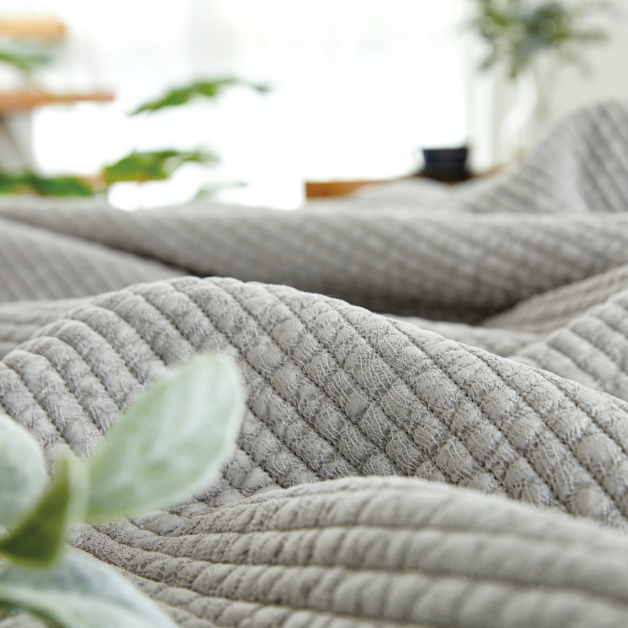 Viscose Rayon Quilt & Bedspread in Grey