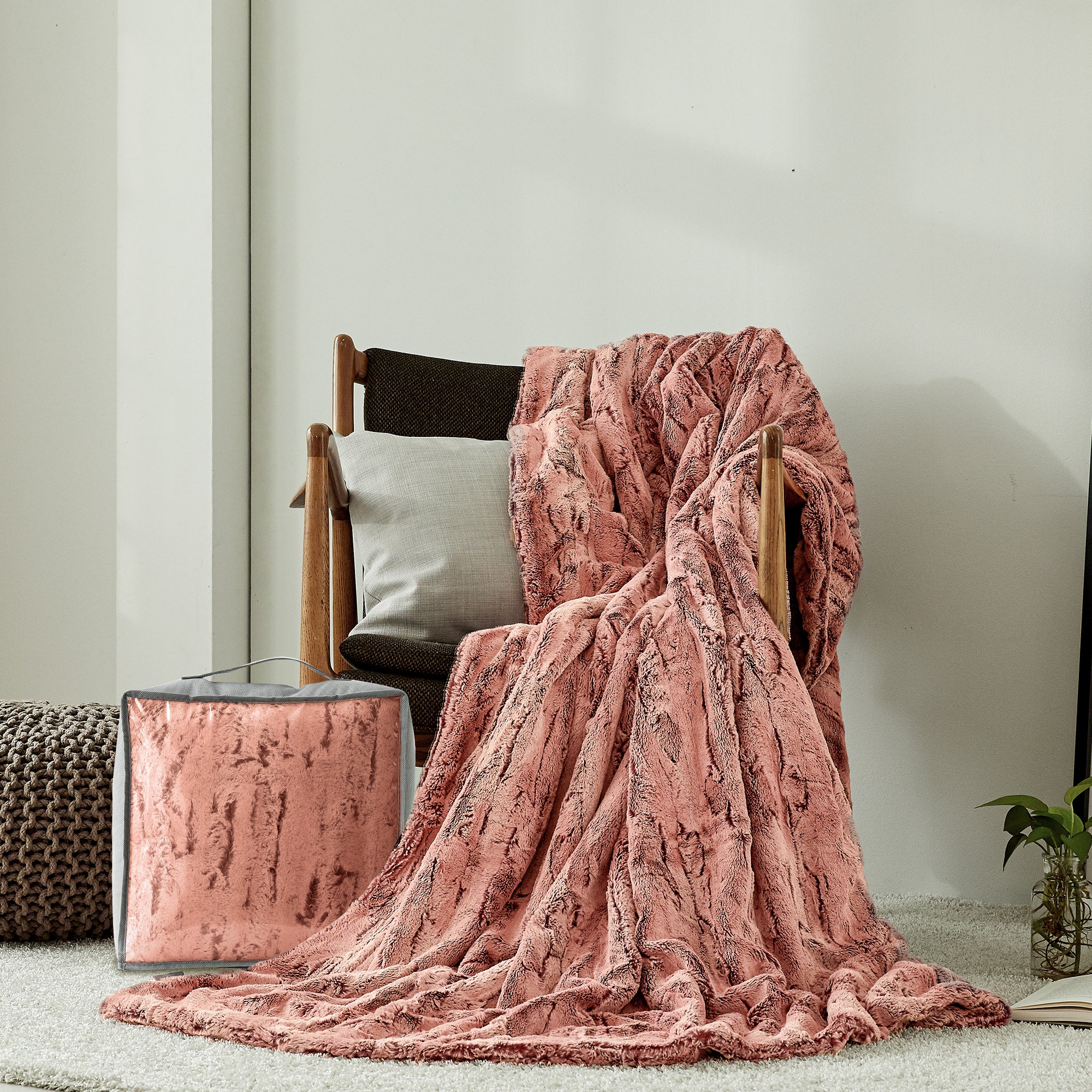 Premium Faux Fur Minky Blanket - Dusty Rose