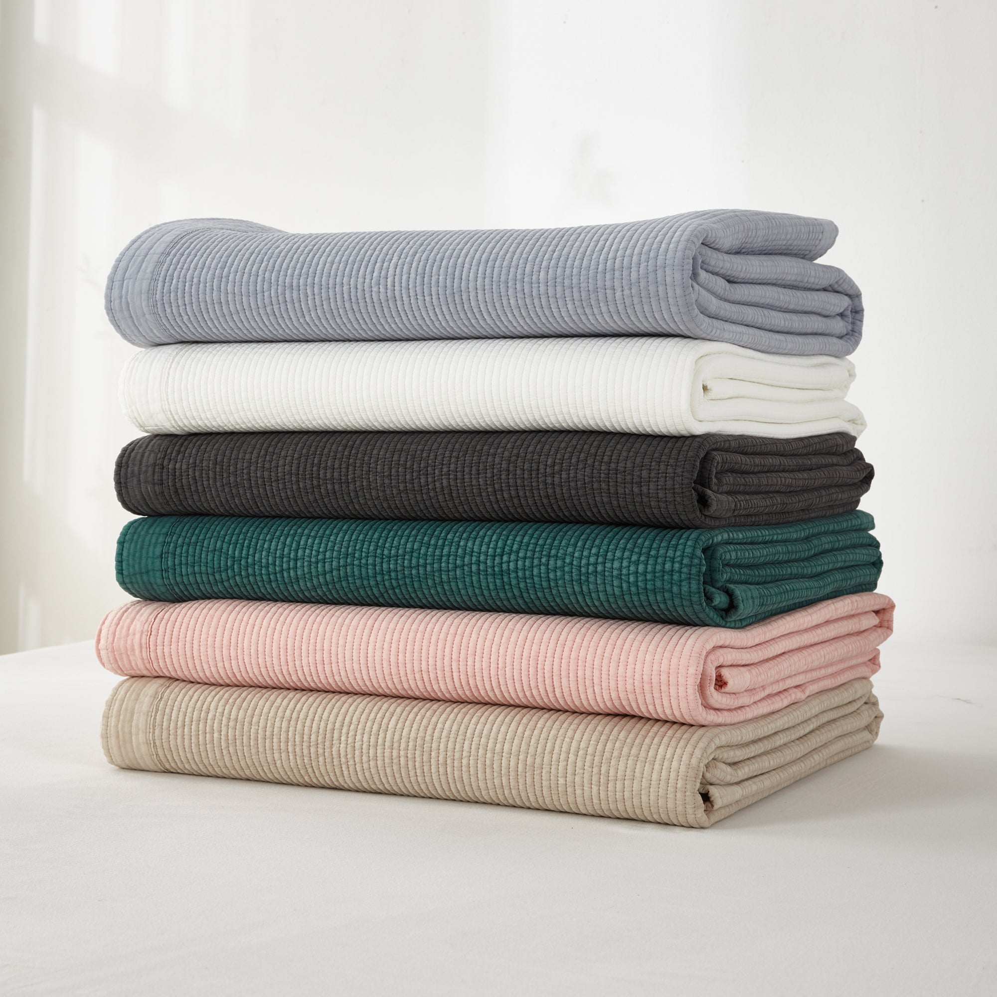 Pure Cotton Line Quilt Set in Pale Blue