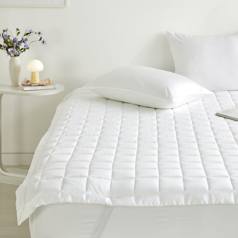 YUCA Tencel™ Lyocell Bending Mattress Pad