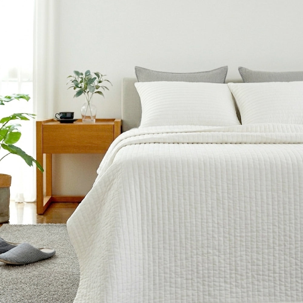 Viscose Rayon Quilt & Bedspread in Ivory
