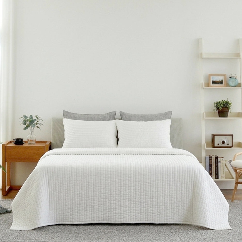 Viscose Rayon Quilt & Bedspread in Ivory