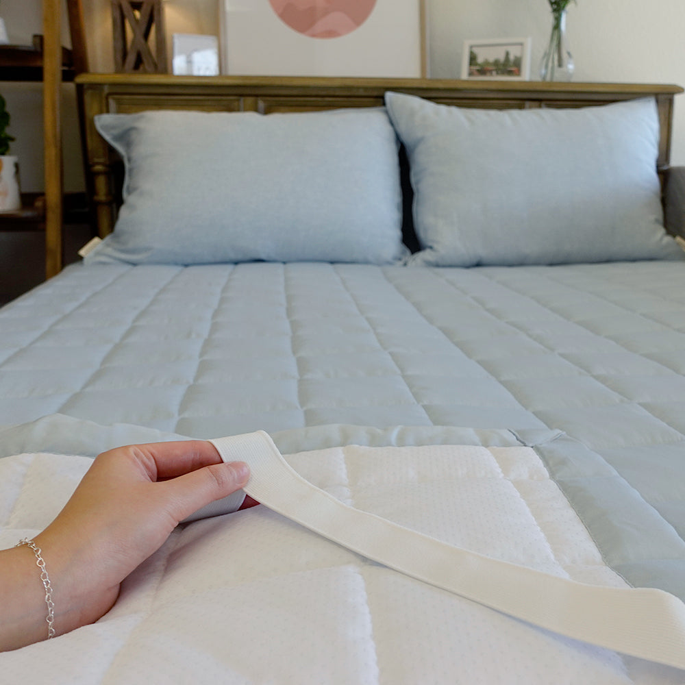 [Version 2] Cotton Satin Mattress Pad with Elastic Band