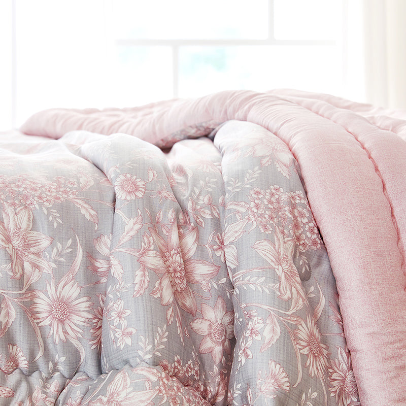 Abigail Hanji Modal Flower Comforter Set - Pink