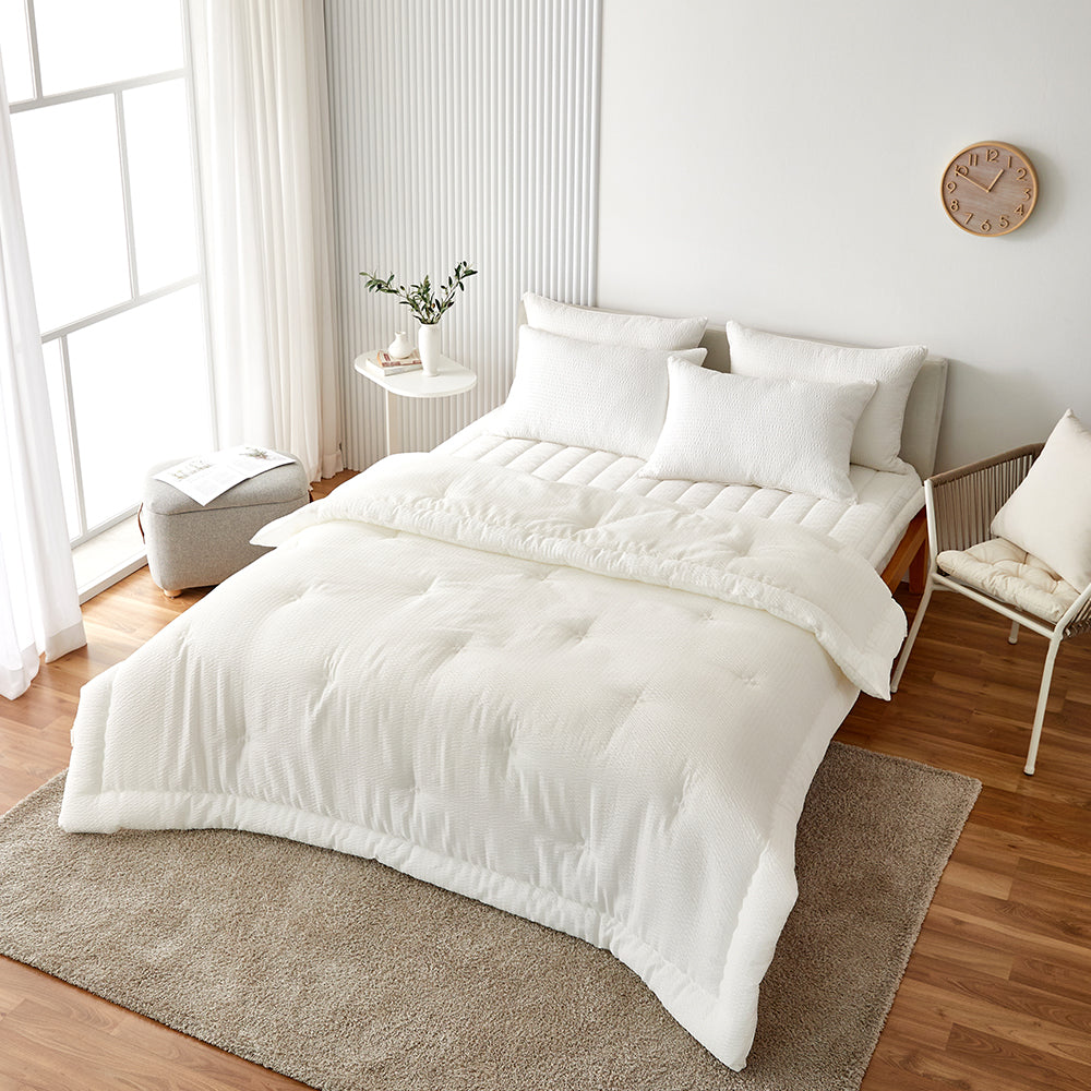 Breeze Bamboo Seersucker Comforter & Pad Set_Pure White