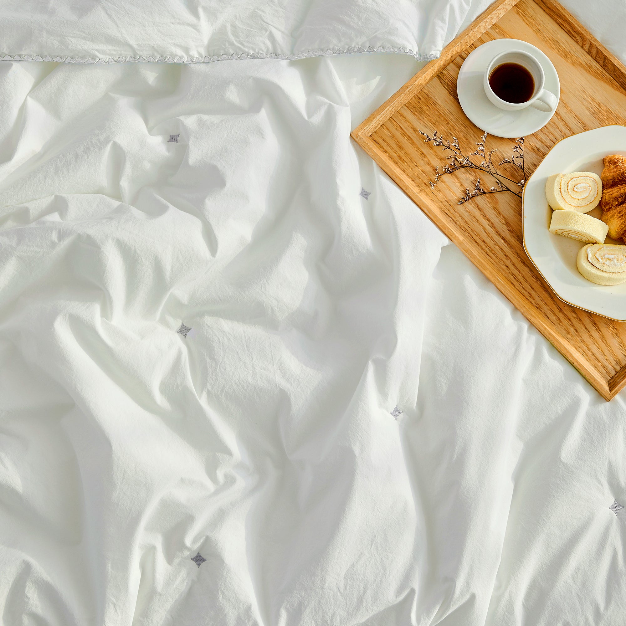 [12th Restocked] High-Density Percale Cotton Comforter Set in White