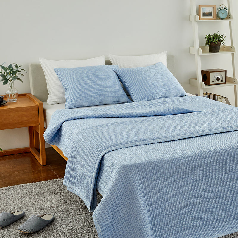 Viscose Rayon Quilt & Bedspread in Sky Blue