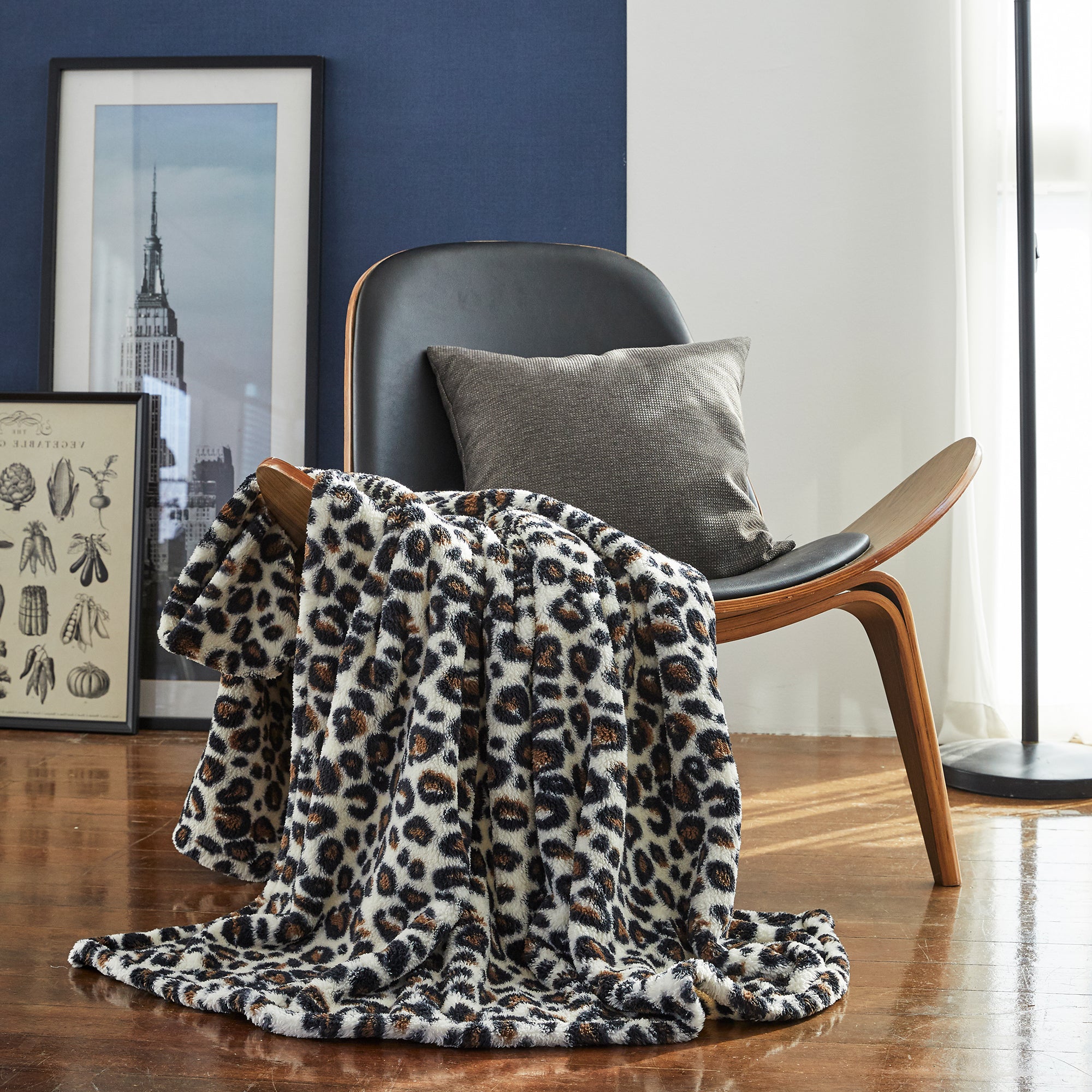 Leopard Sherpa Throw Blanket - Beige & Brown
