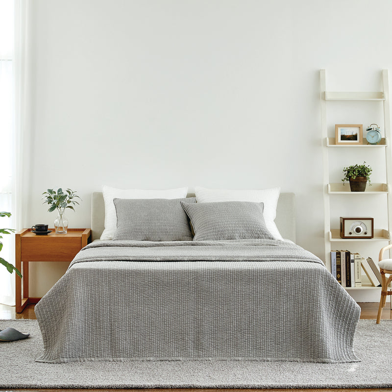 Viscose Rayon Quilt & Bedspread in Grey