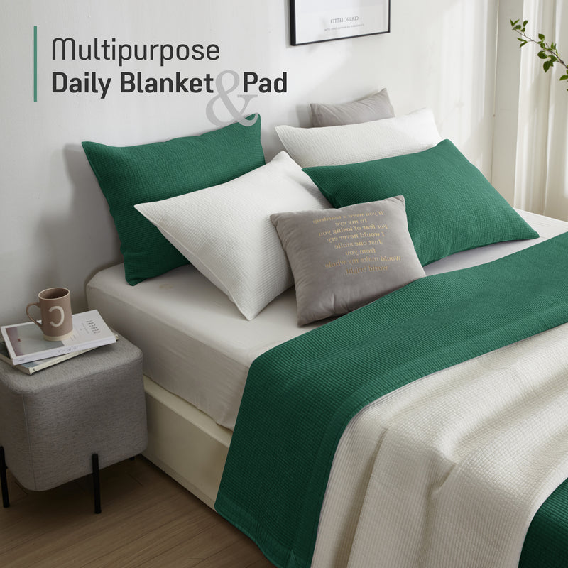 Pure Cotton Line Quilt Set in Forest Green