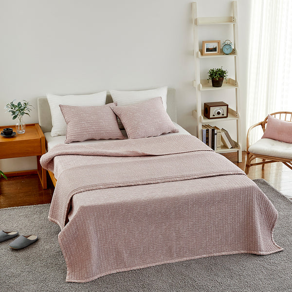 Viscose Rayon Quilt & Bedspread Light Pink