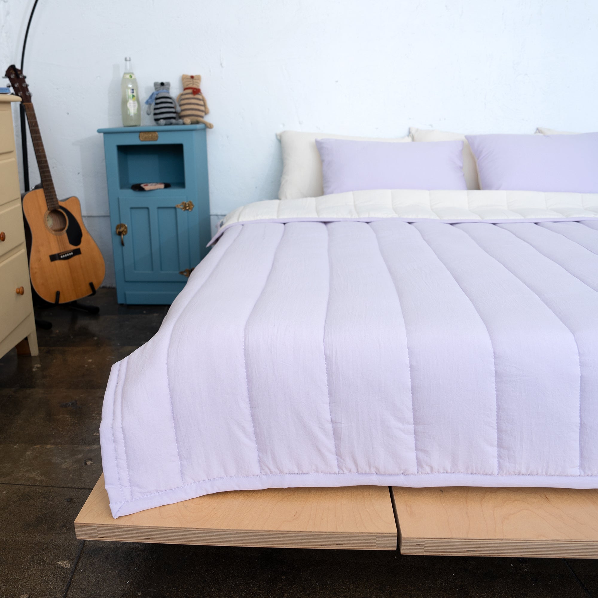 Semi-Microfiber Marshmallow Comforter - Violet & Violet/Cream